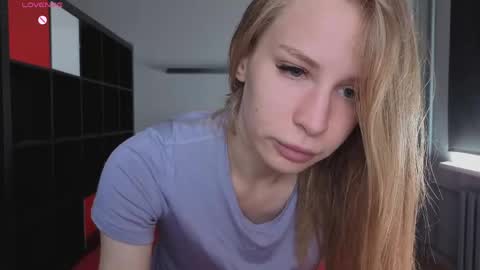 Snapshot of el1s_evans chatting on 2, 6, 2026 please read my bio there is information about private shows and about my personality online show from 2, 6, 2026