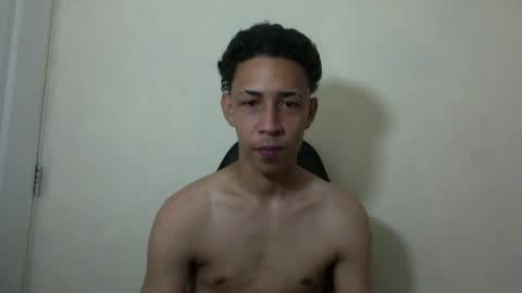 Instagram BelowAbajo online show from 15, 4, 2026