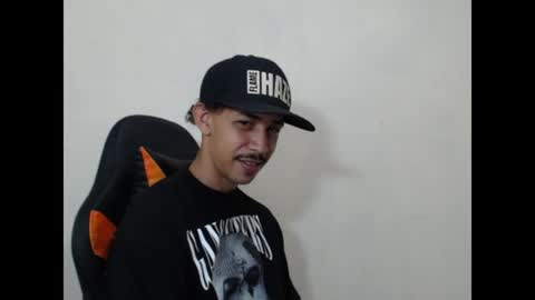 Snapshot of el_menor chatting on 18, 7, 2026 Instagram BelowAbajo online show from 18, 7, 2026