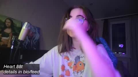 If you like it when I meow give me a thumbs up online show from 13, 2, 2025