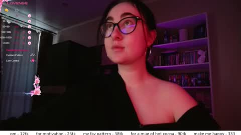 If you like it when I meow give me a thumbs up online show from 3, 3, 2026