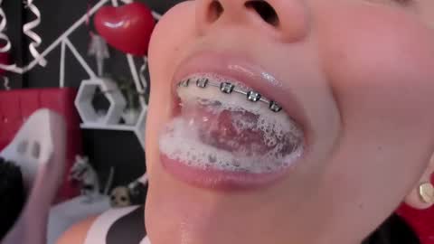 Ela online show from 23, 2, 2025