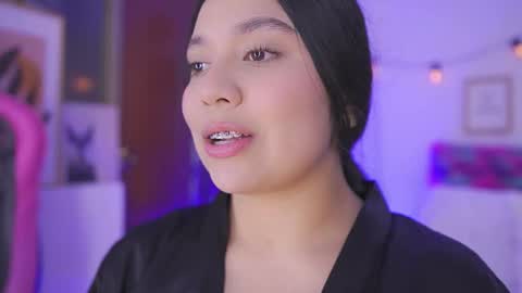 Ela online show from 8, 9, 2025