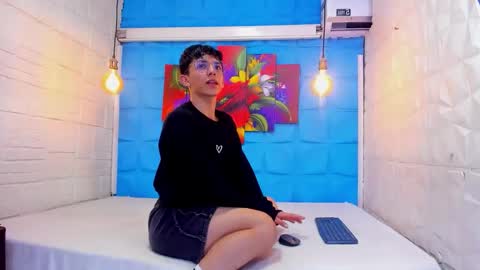 Elan Giralon online show from 24, 2, 2026