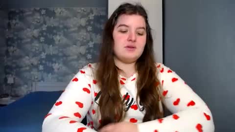 Elanis online show from 8, 3, 2025