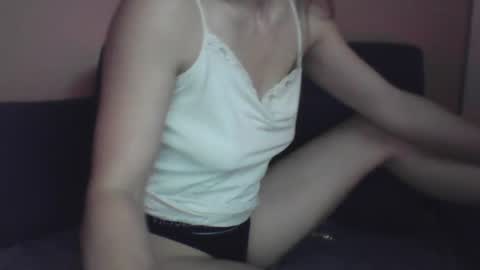 Snapshot of elara7120 chatting on 20, 6, 2026 elara7120 online show from 20, 6, 2026