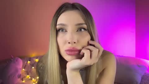 Ella online show from 24, 10, 2025