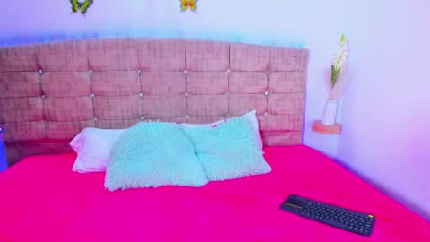 electra__moon online show from 3, 3, 2026