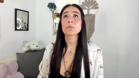 Snapshot of electra_hunt chatting on 15, 7, 2026 Electra- Please help me reach 100 likes online show from 15, 7, 2026