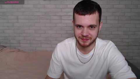 Snapshot of electric_smile chatting on 6, 4, 2026 Alex online show from 6, 4, 2026