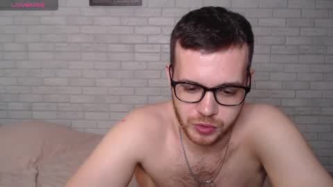 Snapshot of electric_smile chatting on 24, 5, 2026 Alex online show from 24, 5, 2026