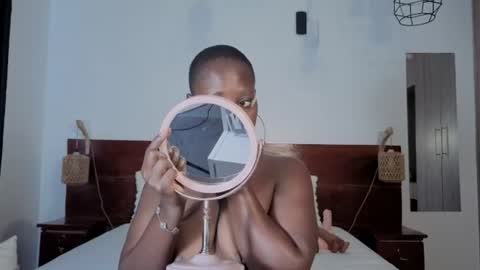 Snapshot of elegant_ebony chatting on 25, 7, 2026 Nika online show from 25, 7, 2026