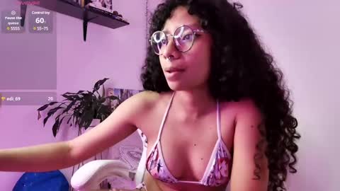 Snapshot of elektra_williams chatting on 7, 2, 2025 elektra_williams online show from 7, 2, 2025
