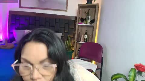 elenna_boobs_ online show from 13, 3, 2026