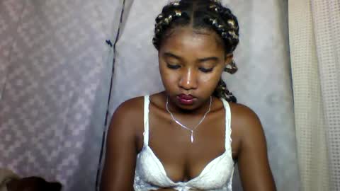 elia011 online show from 22, 1, 2025