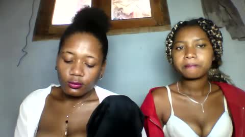 elia011 online show from 25, 1, 2025