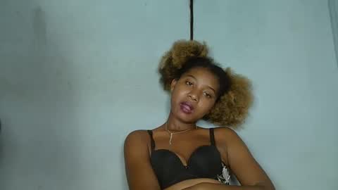 elia011 online show from 9, 2, 2025