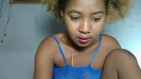 elia011 online show from 9, 2, 2025