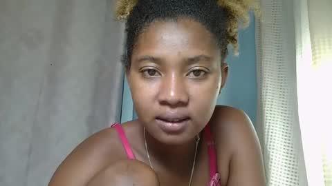 elia011 online show from 22, 2, 2025