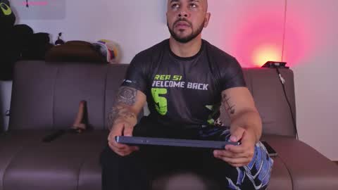 Snapshot of elian1641 chatting on 22, 2, 2026 elian online show from 22, 2, 2026