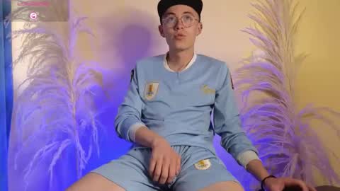 Snapshot of elian_cooper18 chatting on 24, 1, 2025 Elian online show from 24, 1, 2025