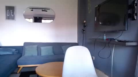 Elian online show from 9, 11, 2025