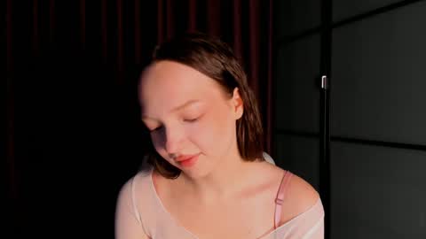 Snapshot of elianareynolds chatting on 7, 12, 2024 Ella online show from 7, 12, 2024