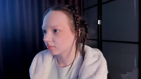 Snapshot of elianareynolds chatting on 14, 12, 2024 Ella online show from 14, 12, 2024