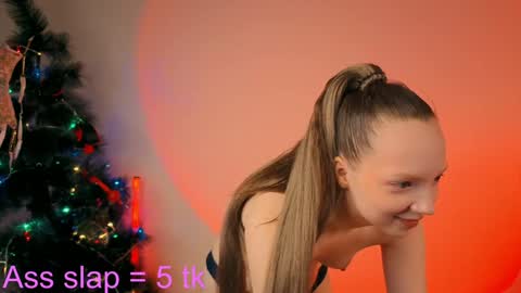 Snapshot of elianareynolds chatting on 24, 12, 2024 Ella online show from 24, 12, 2024