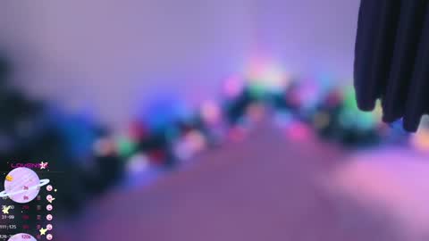 Snapshot of elianareynolds chatting on 28, 12, 2024 Ella online show from 28, 12, 2024