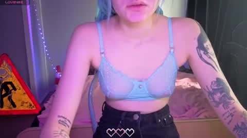 elieiza_xo online show from 21, 7, 2026