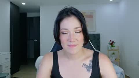 eliiih_ online show from 18, 11, 2025