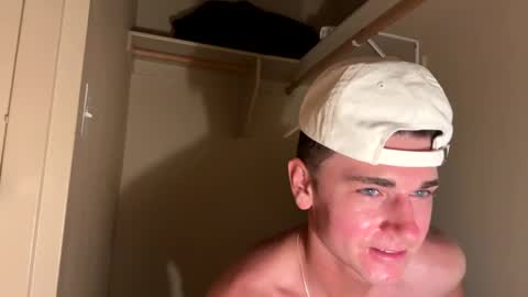 Snapshot of elijahkinky24 chatting on 31, 5, 2026 elijahkinky24 online show from 31, 5, 2026
