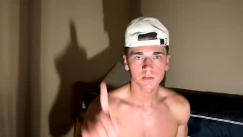 Snapshot of elijahkinky24 chatting on 10, 6, 2026 elijahkinky24 online show from 10, 6, 2026