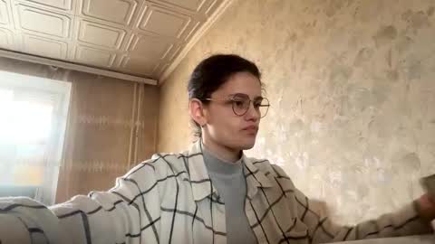 Snapshot of elindente chatting on 21, 11, 2025 Lola online show from 21, 11, 2025