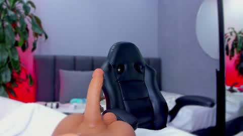 Elisa online show from 16, 1, 2025