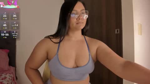 Snapshot of elisa_connors18 chatting on 10, 10, 2025 online show from 10, 10, 2025