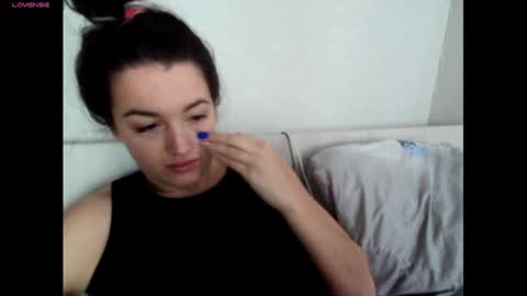 elisa_dove208 online show from 13, 11, 2025