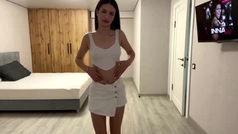 Elisa online show from 25, 4, 2026