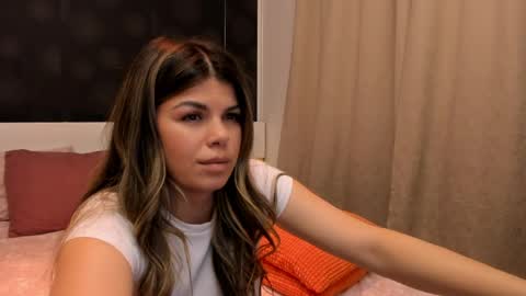 Elly online show from 4, 4, 2026