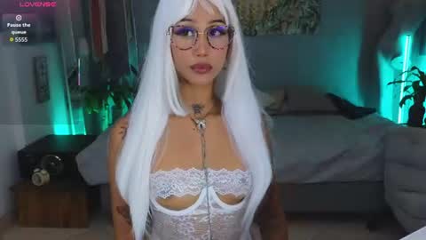 Elissecinnamon online show from 11, 7, 2026