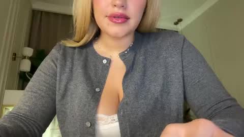 Stephanie online show from 31, 5, 2026