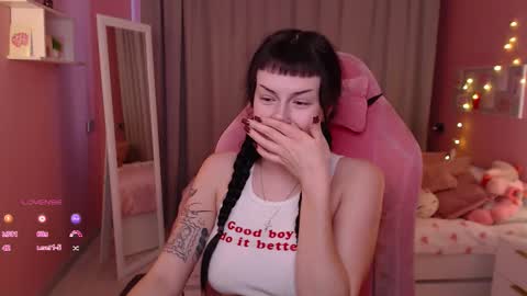 Snapshot of eliza_benet chatting on 1, 12, 2025 Ari online show from 1, 12, 2025