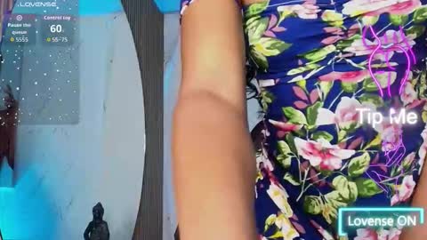 Snapshot of eliza_eup69 chatting on 22, 11, 2025 ELIZA online show from 22, 11, 2025