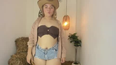 Snapshot of eliza_pryor chatting on 6, 6, 2026 eliza_pryor online show from 6, 6, 2026
