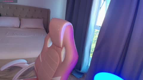 Elezabeth online show from 3, 4, 2026