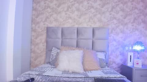 Elizabeth online show from 27, 1, 2025