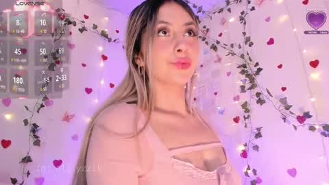 Snapshot of elizabeth_jing chatting on 9, 3, 2025    Independent Model online show from 9, 3, 2025