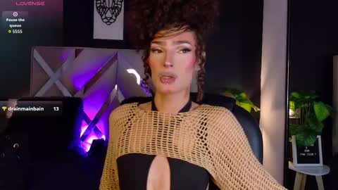 Snapshot of elizabeth_jones_01 chatting on 10, 2, 2026 Eli online show from 10, 2, 2026