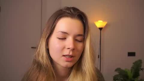 Elizabeth online show from 15, 9, 2025